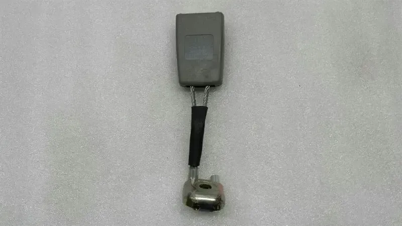 Audi S8 D2 Belt Buckle 4D0857740M belt lock rear belt