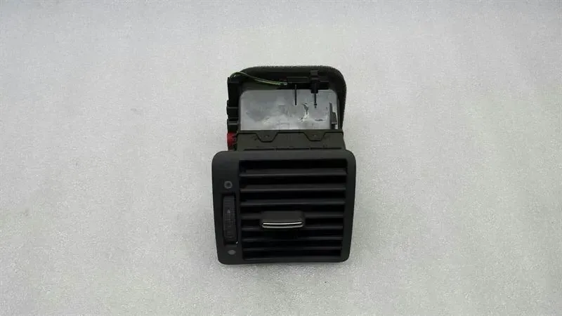 Audi S8 D2 Left Air Vent 4D0820902J Ventilation Nozzle Vent Grille Left