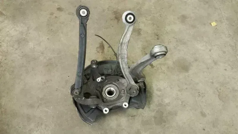 Mercedes E Class W212 Right Rear Hub A2123500241 Wheel Bearing Housing Rear Complete