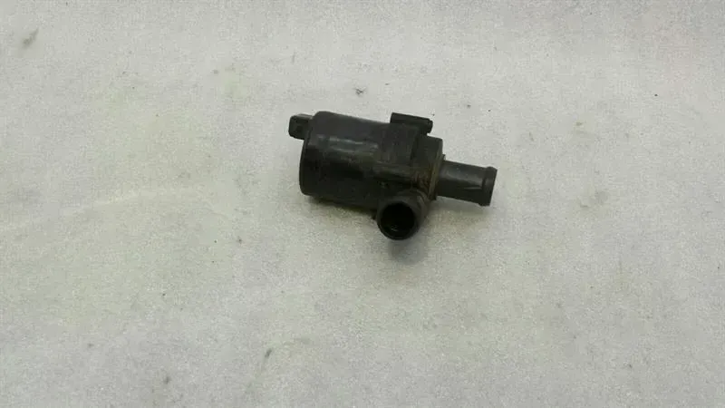 BMW 6 Series E63 Additional Cooling Pump 6930550 Coolant Pump Pump