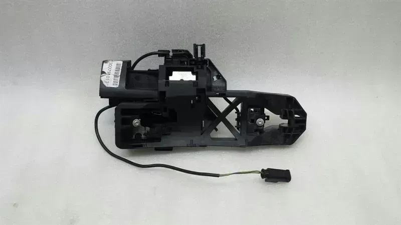 W216 Mercedes CL door handle bearing bracket A2167601934 door handle bracket A2167602540