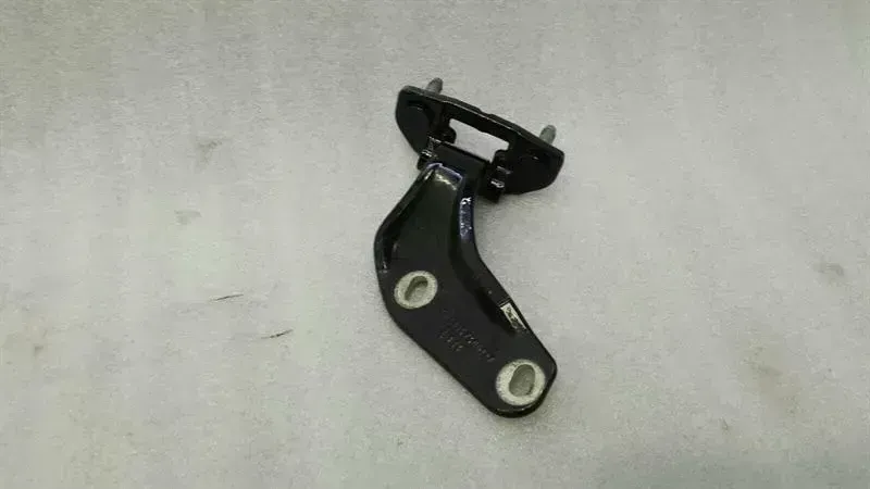Mercedes ML W164 left boot hinge A1647400137 tailgate hinge left