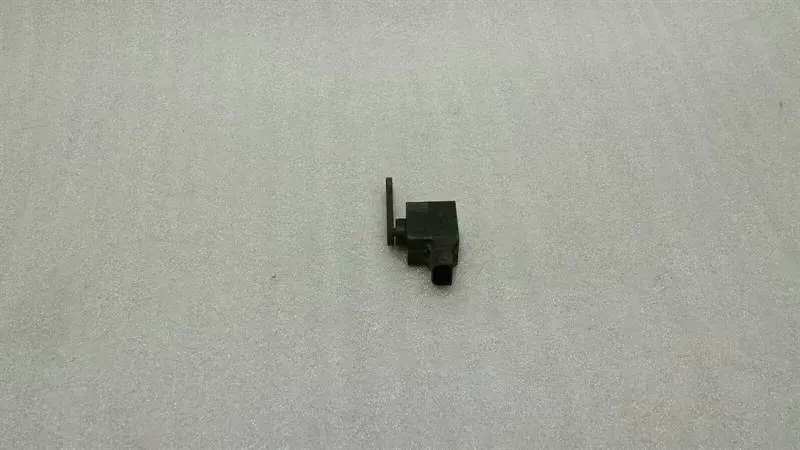 Mercedes CL W216 W221 Xenon Level Sensor A0105427717 Rotation Angle Sensor