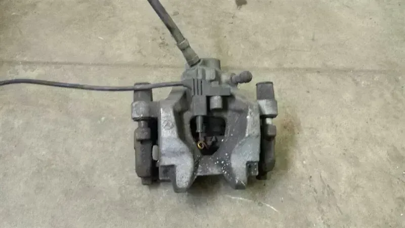 Mercedes C Class W204 Right Rear Caliper A2044231681 Brake Caliper Rear Right