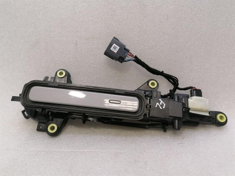 JAGUAR i-PACE X590 EV400 FRONT DOOR HANDLE J9D3-22401-AD door handle FRONT LEFT