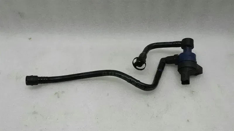 BMW 1 Series F20 F21 Pressure Valve 7624012 Vacuum Can Valve