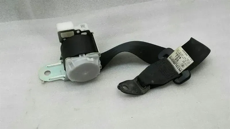 MITSUBISHI Lancer X Seat Belt Rear Center 7000A988 Rear Seatbelt