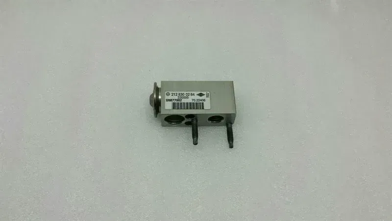 MERCEDES C CLASS W204 AIR CONDITIONING EXPANSION VALVE A2128300284 A/C EXPANSION VALVE