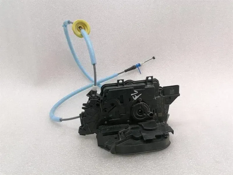 BMW iX i20 40 front left door lock 5A258C7 door lock front left