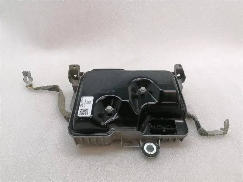 Tesla Model 3 Standard Range Electronic module 1583991-01-C Controller BCM-