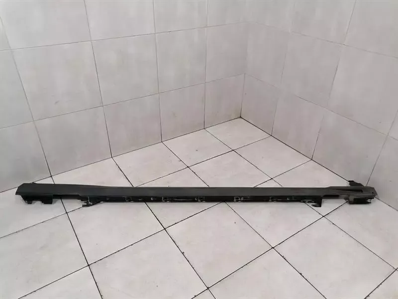 BMW iX i20 40 side skirt right 8737804 side sills right