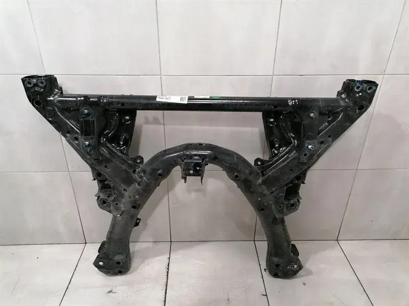 Tesla Model 3 Standard Range Beam Subframe Front 1044531-01-B Front Axle Carrier