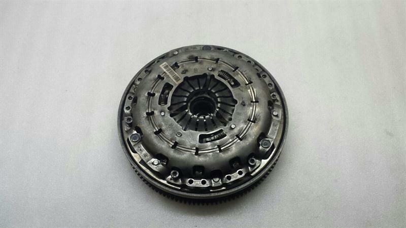 BMW 3 Series E92 LCI Flywheel Clutch Basket 21217638349 Clutch Flywheel