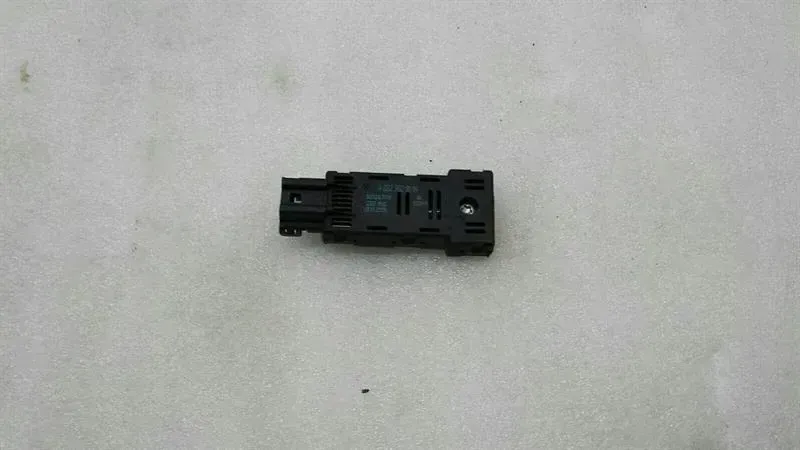 Mercedes CLA W117 rear window heater module A2229820004 rear window heater