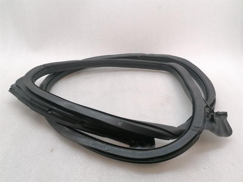 Porsche Taycan 9J Door Seal 9J0833722 Door Seals REAR RIGHT REAR RIGHT