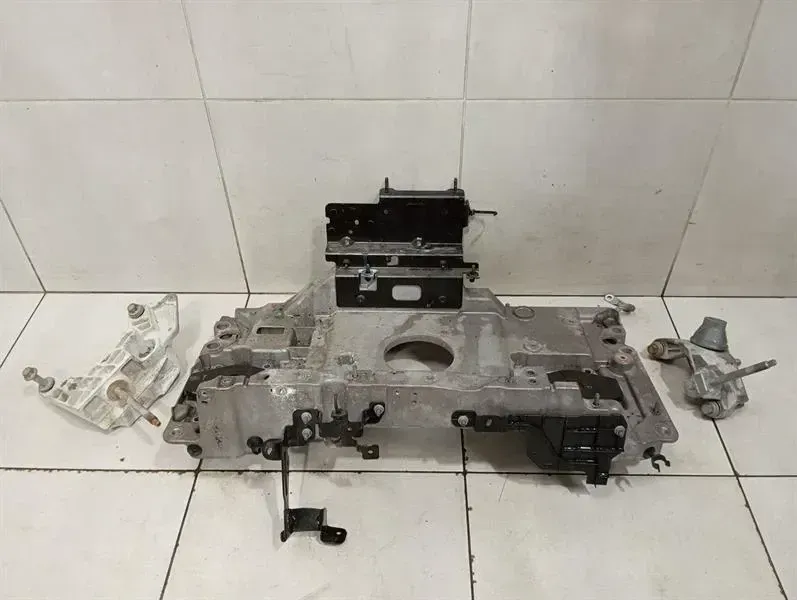 JAGUAR i-PACE X590 EV400 Engine Mount J9D3-002A68-A Engine Mount