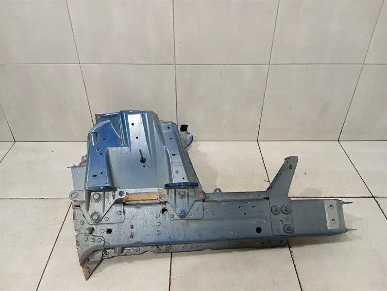 Jaguar i-PACE X590 EV400 Left Front Chassis Leg T4K3183 Left Front Wheel Arch-