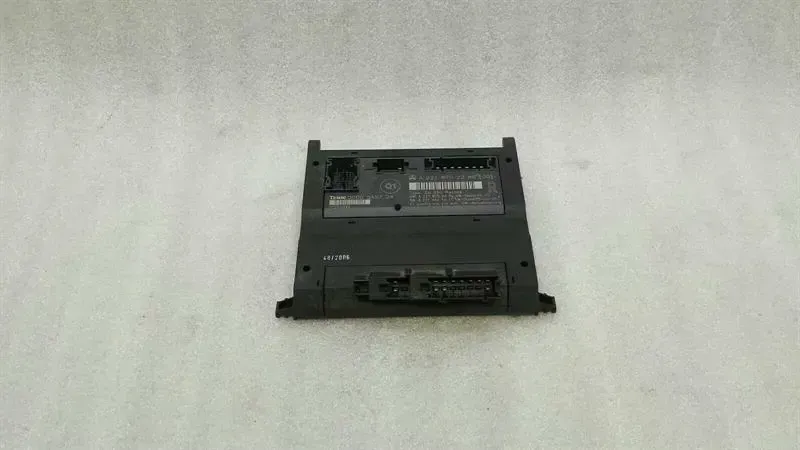 Mercedes S-Class W221 Right Seat Module A2218702286 Seat ECU Right.