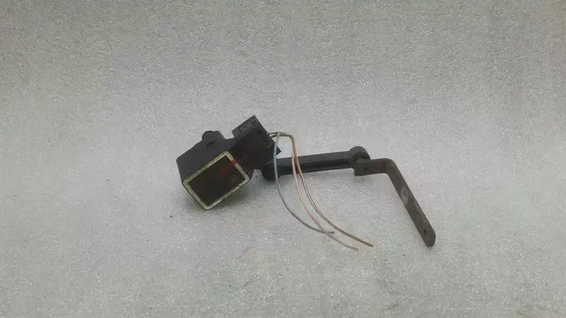 Mercedes R Class W251 Light Level Sensor A0105427717 Level Sensor
