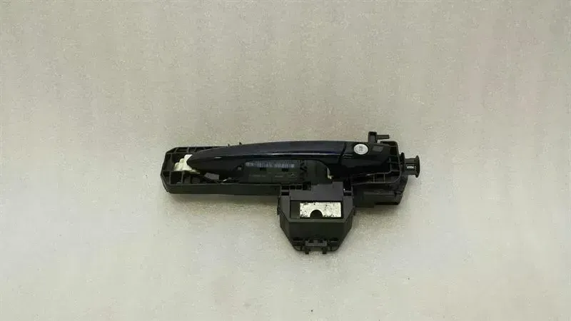 Mercedes E Class W212 FLH Door Handle A2047600170 Door Handle Front Left Carrier