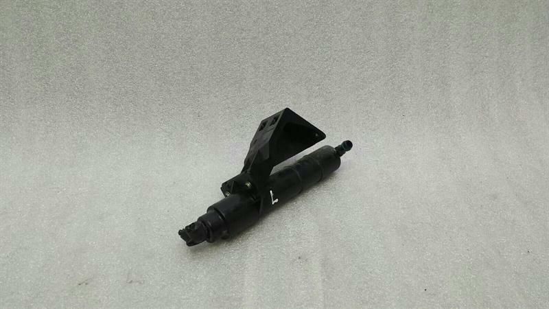 Mercedes ML W164 Hedlamp washer jet A1648600547 headlight cleaning system Li