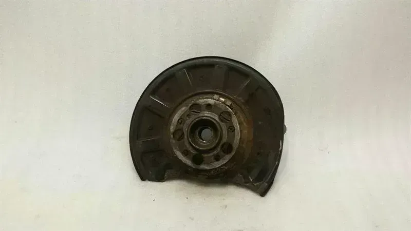 Mercedes E Class W212 Right Rear Hub A2123500241 Wheel Bearing Housing Rear Right