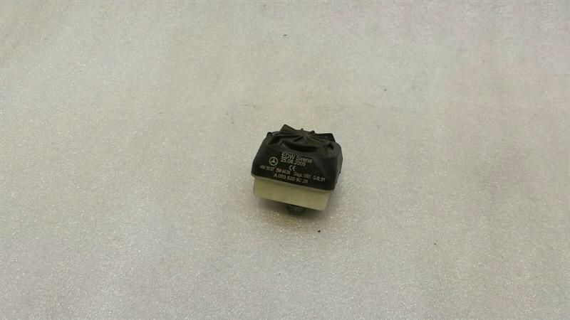 Mercedes E Class W212 alarm ECU A0038209026 siren alarm horn alarm signal