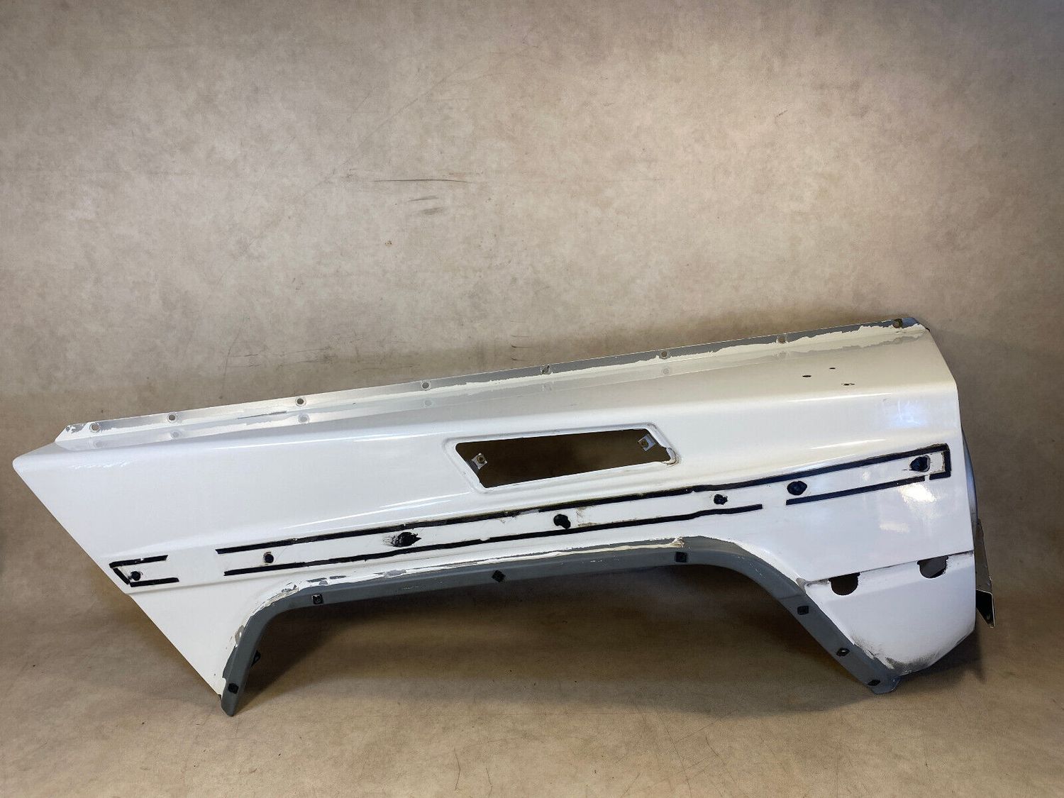 Mercedes G class W463 GENUINE Front Fender Right A4638806806 02-07 Year