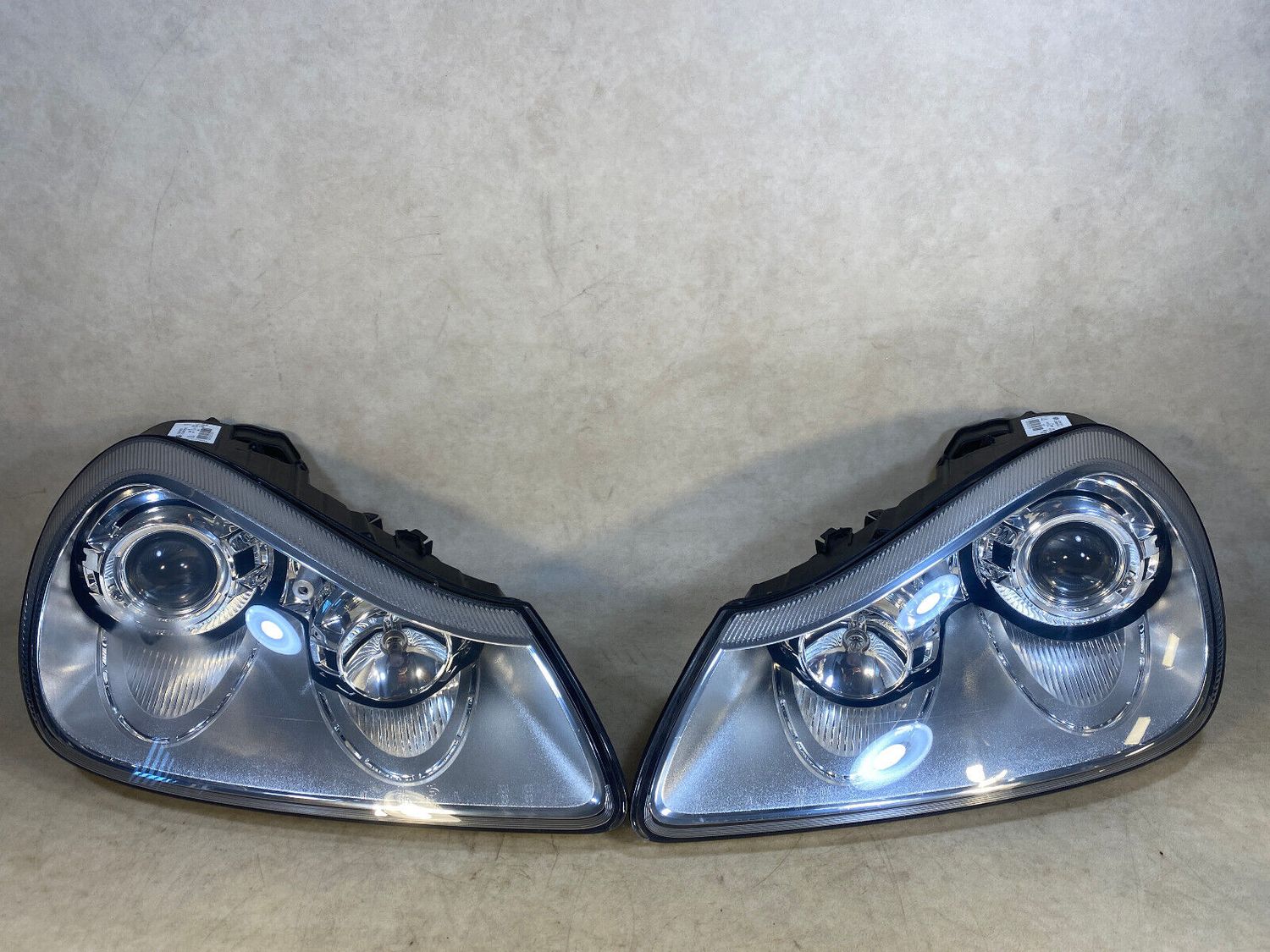 Porsche Cayenne 957 Xenon Headlight Light SET LEFT RIGHT 7L5941031D 7L5941032D