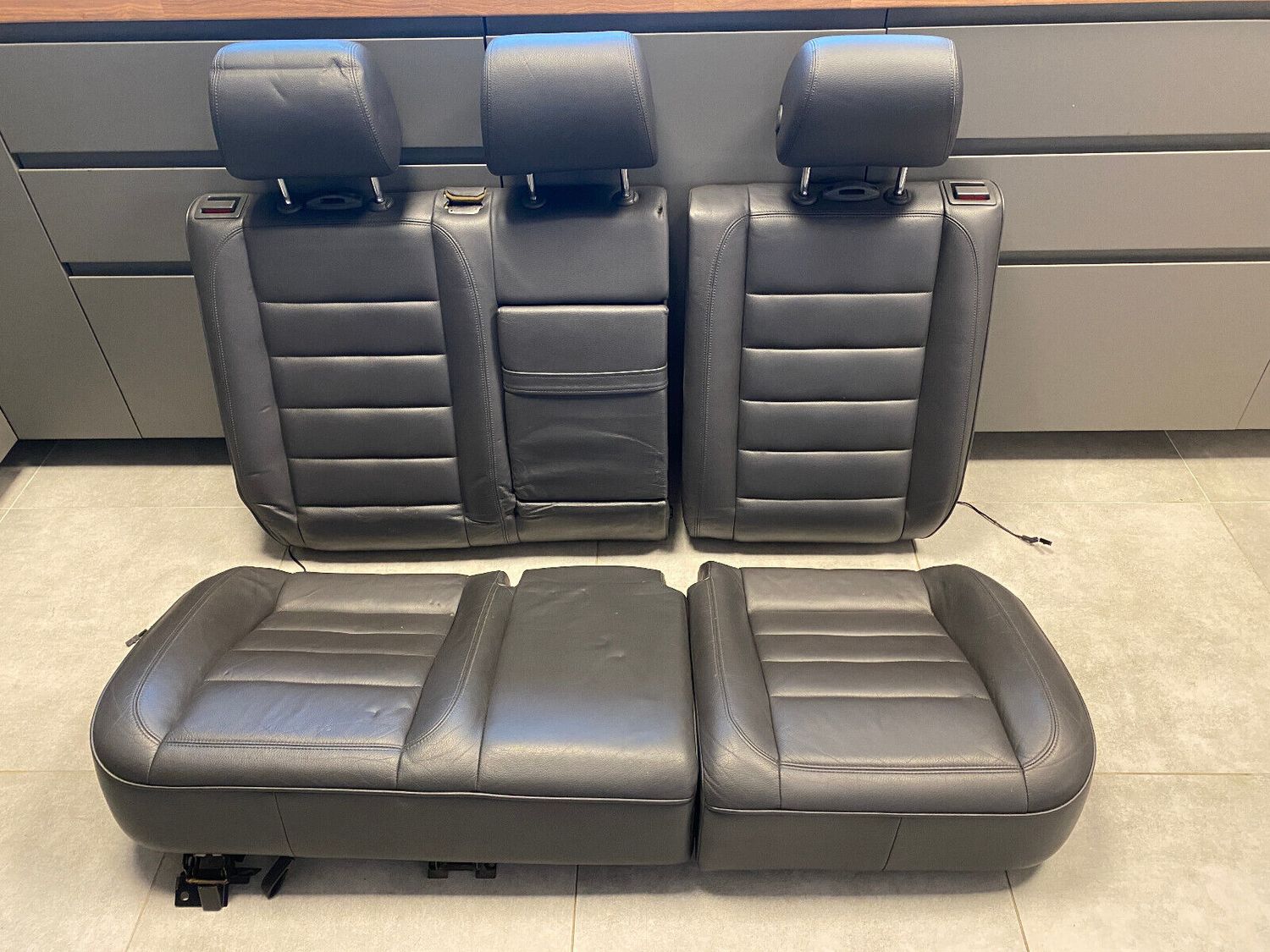 GENUINE VW TOUAREG 2004-2010 REAR SEATS