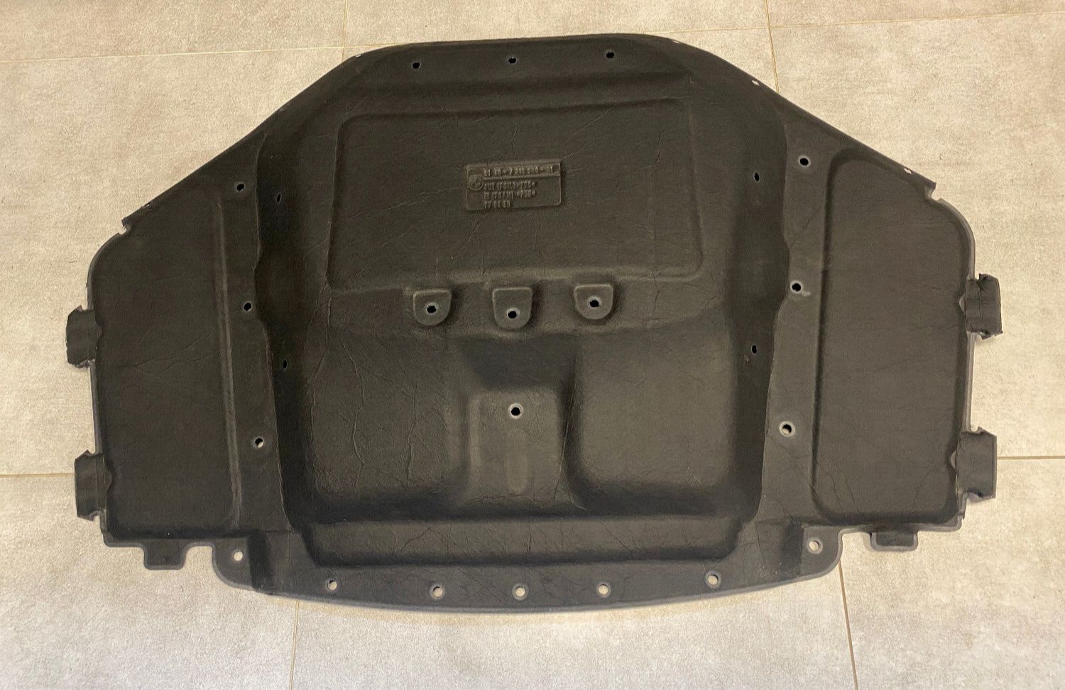GENUINE BMW E70, E71, E72 X5 X6 Sound insulating engine hood 51487216990