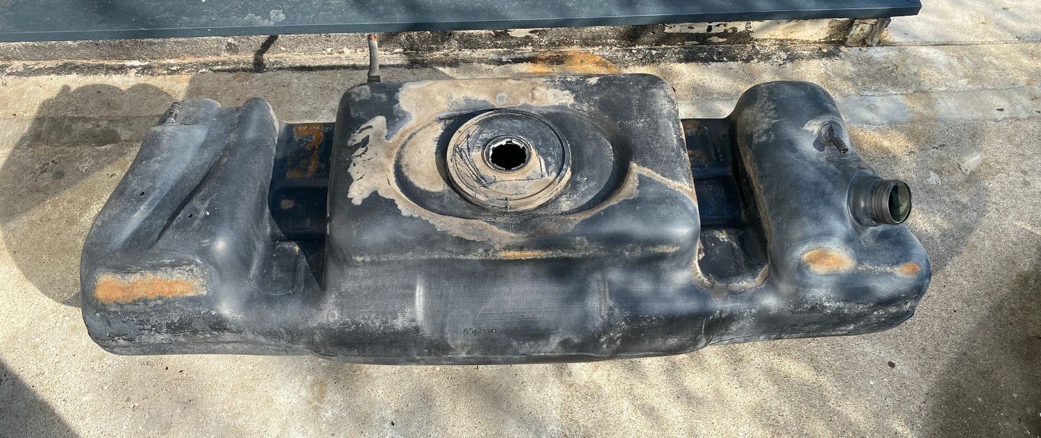 Mercedes G class W463 4.0 cdi Diesel Genuine Fuel Tank A4634700801