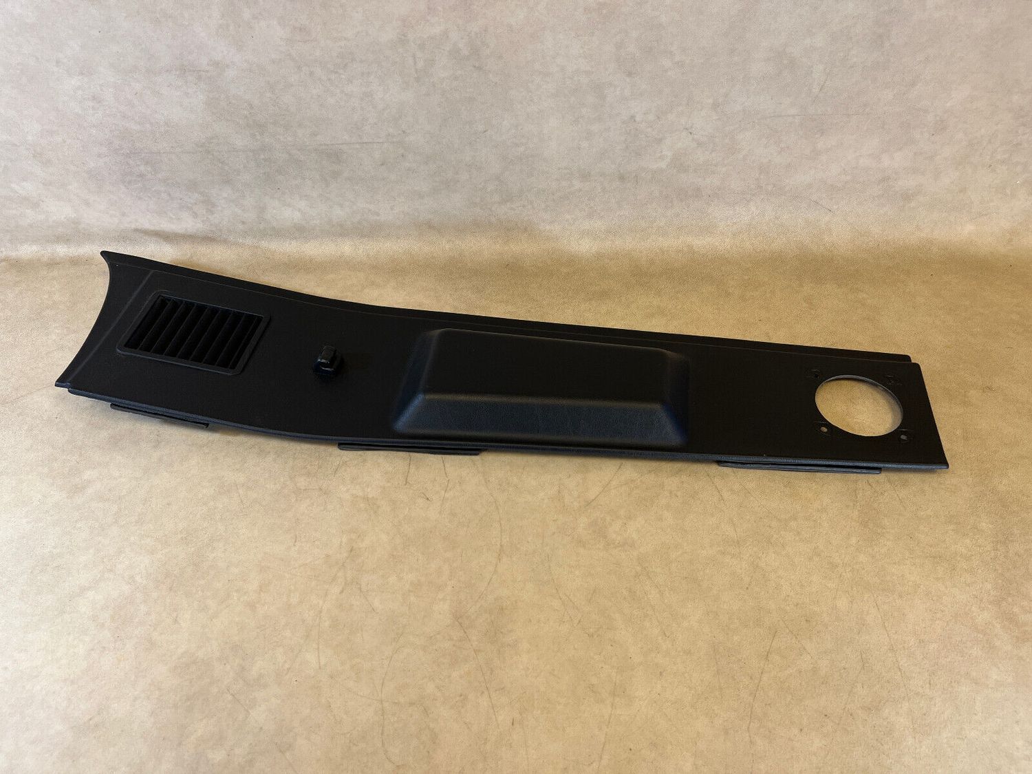 Mercedes G class W463 Rear LH Genuine Trim Cover D-Pillar A4636941725