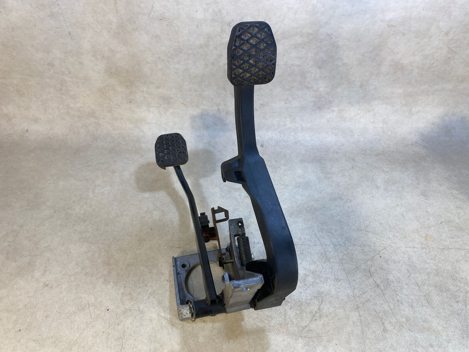 GENUINE BMW 3 E36 Pedal Assembly 35116759771