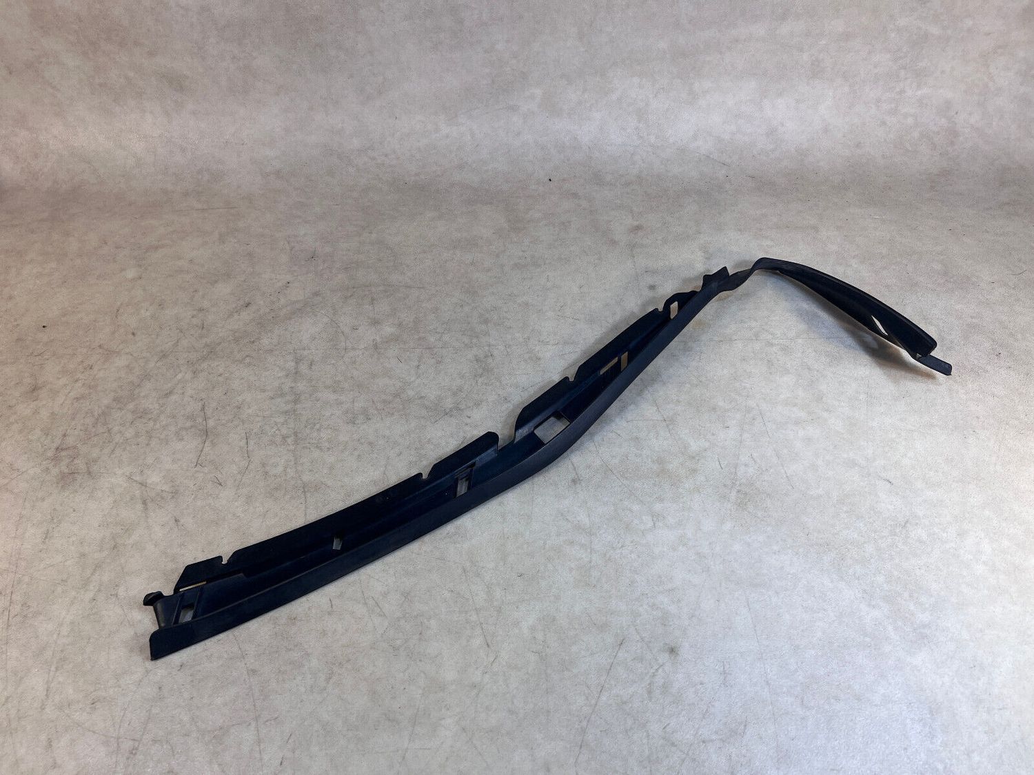 Genuine BMW 7 G11 G12 7463761 Adaptive LED Left headlights RUBBER MOLDING