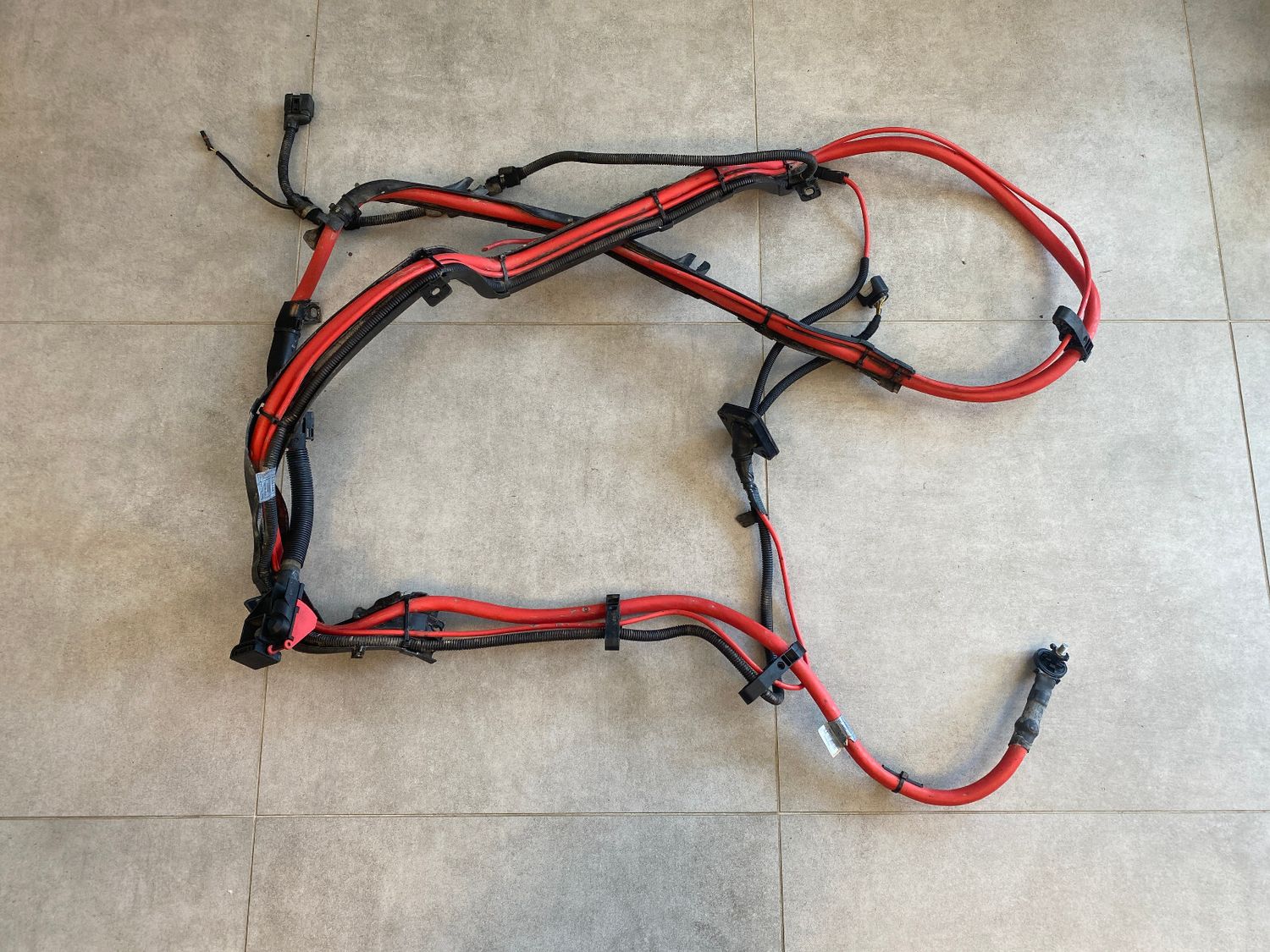 GENUINE BMW X5 E70 X6 E71 Battery cable positive, below-floor 61129154714