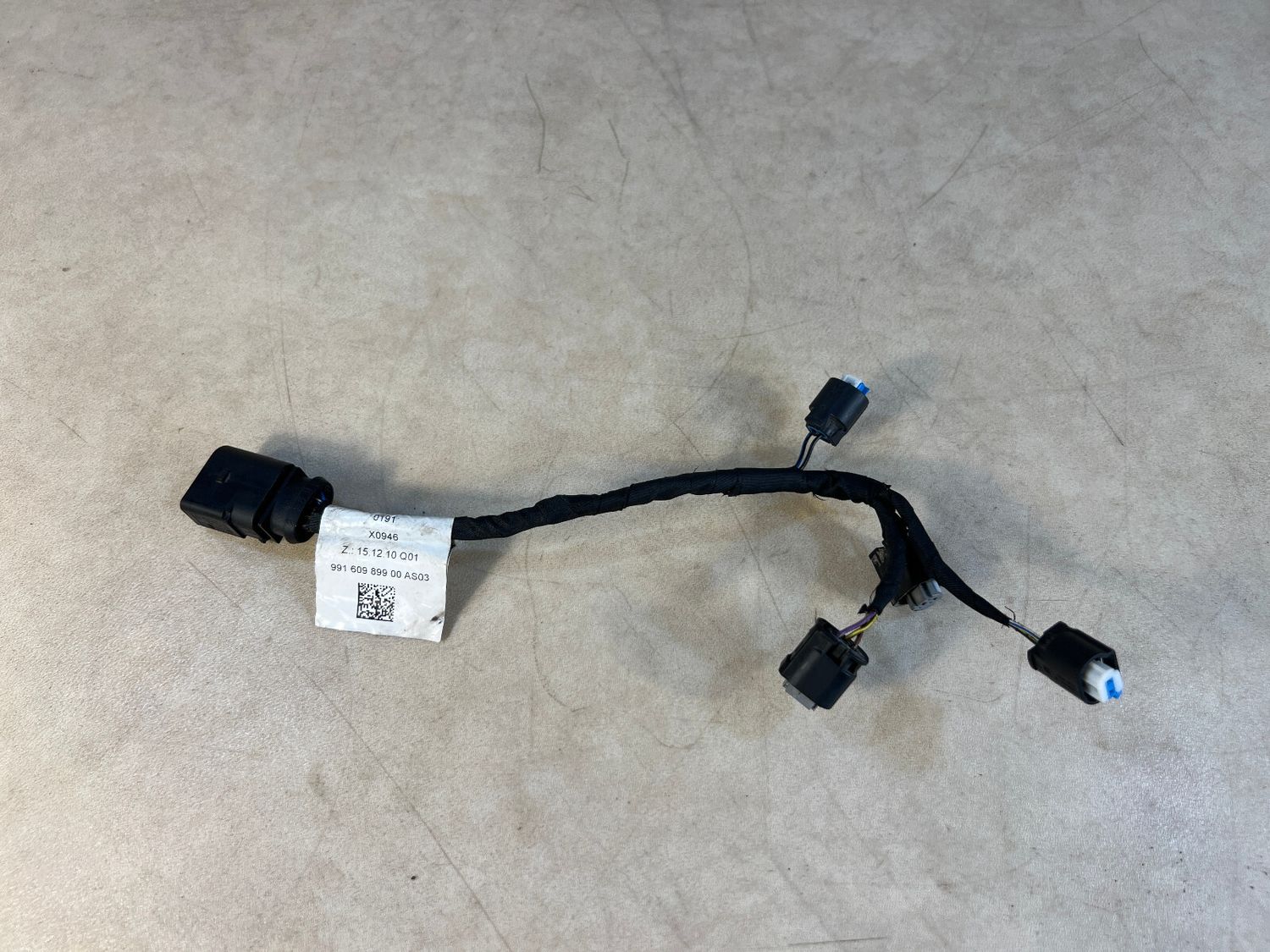 Porsche 911 991 GENUINE Splitter Distributor Dynamic Wire 99160989900