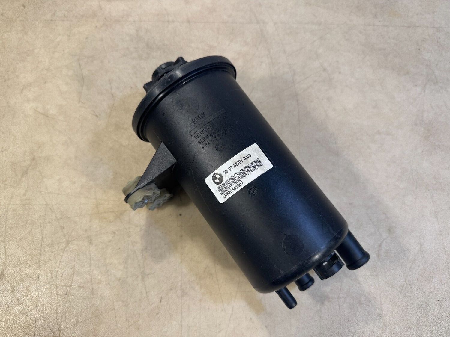 Genuine BMW X5 E70 5 E60 E E65 Oil carrier Power Steering Fluid Tank 32416782538