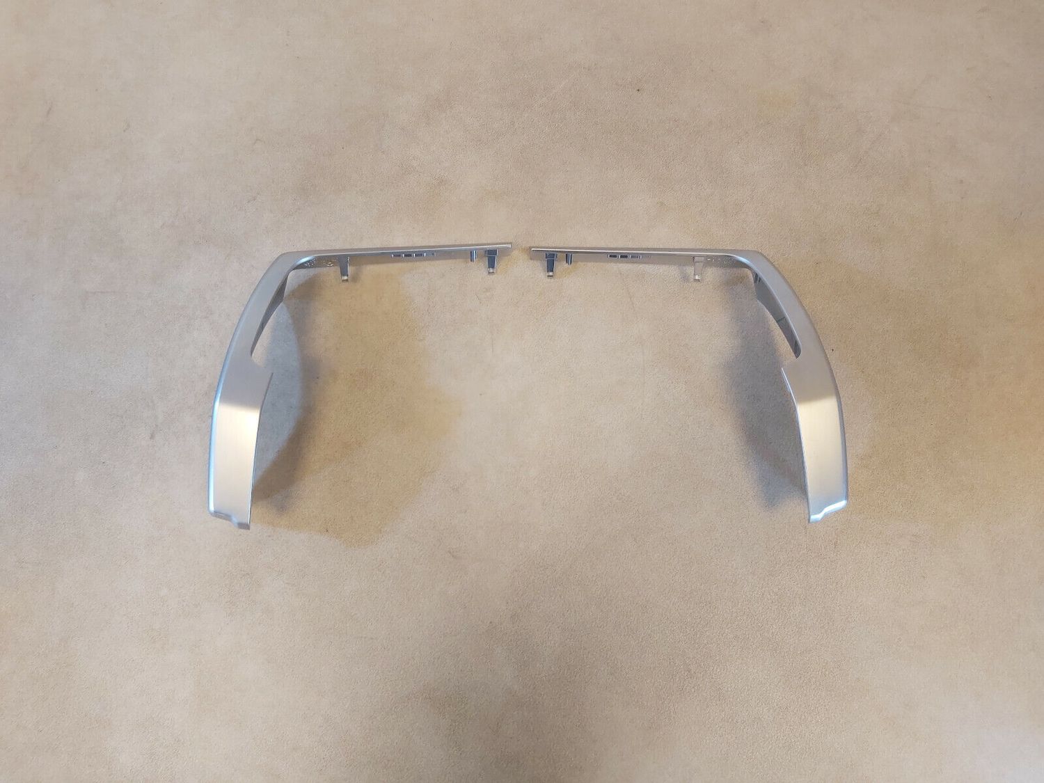 BMW OEM Accent Strip For Fresh Air Grille Right 64229270670 &amp; Left 64229270671