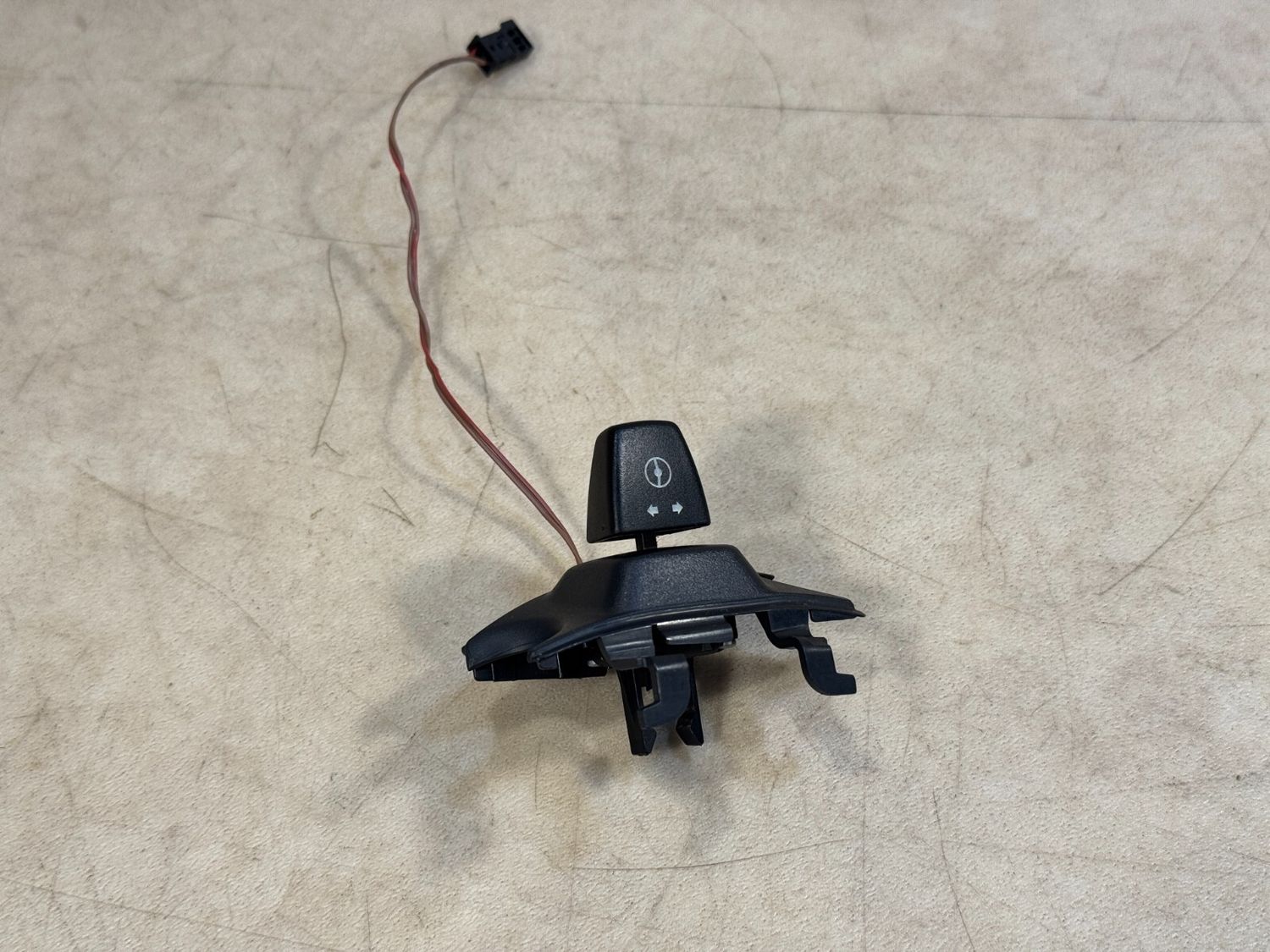 GENUINE BMW X5 E70 Switch adjuster steering column 61316966710
