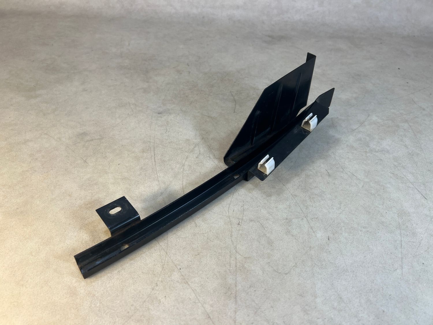 GENUINE BMW 7 Series E23 Window Guide rear rail For left Front Door 51321848681