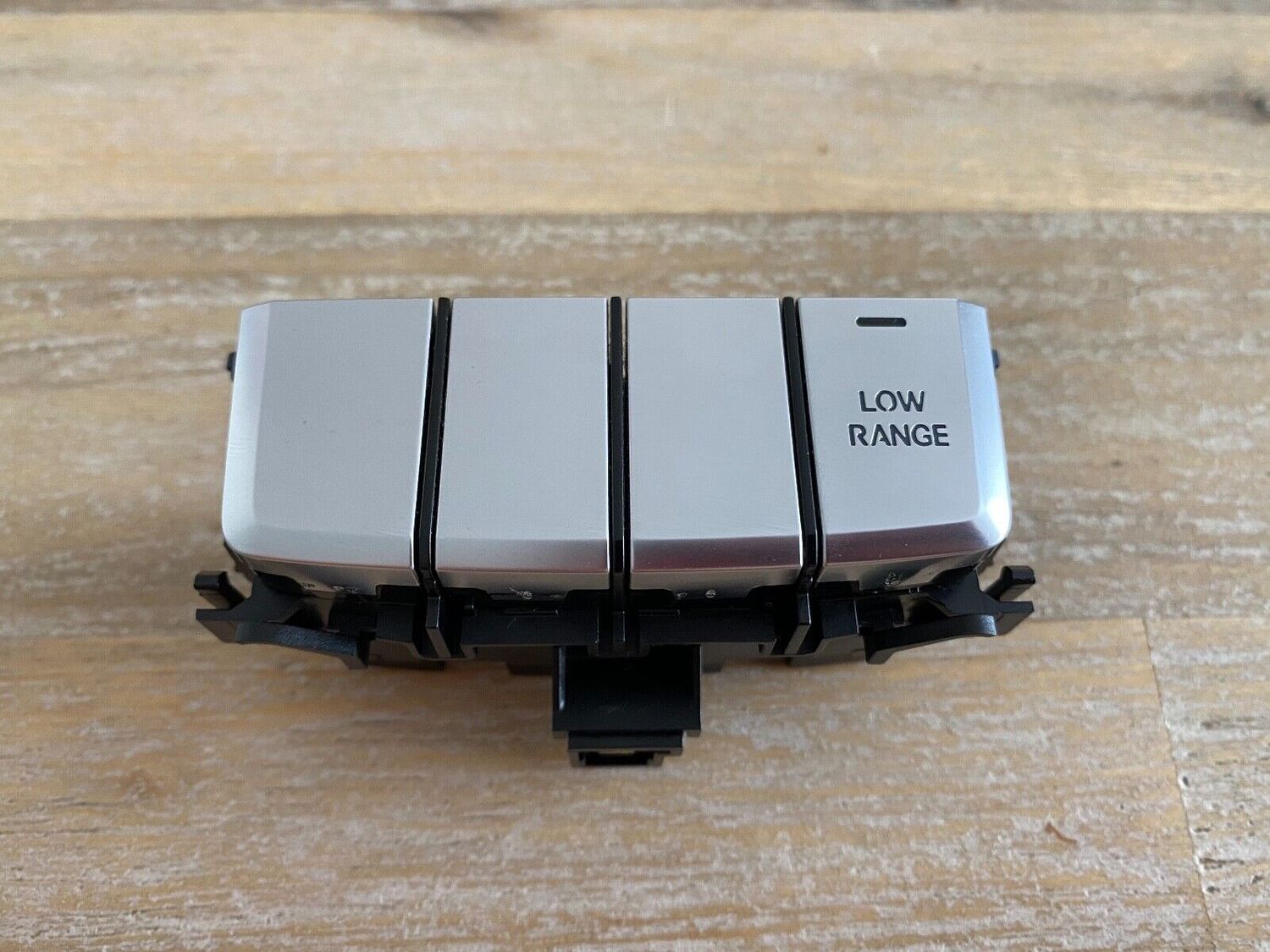 Mercedes G class W463 GENUINE LOW RANGE Buttons in the center console