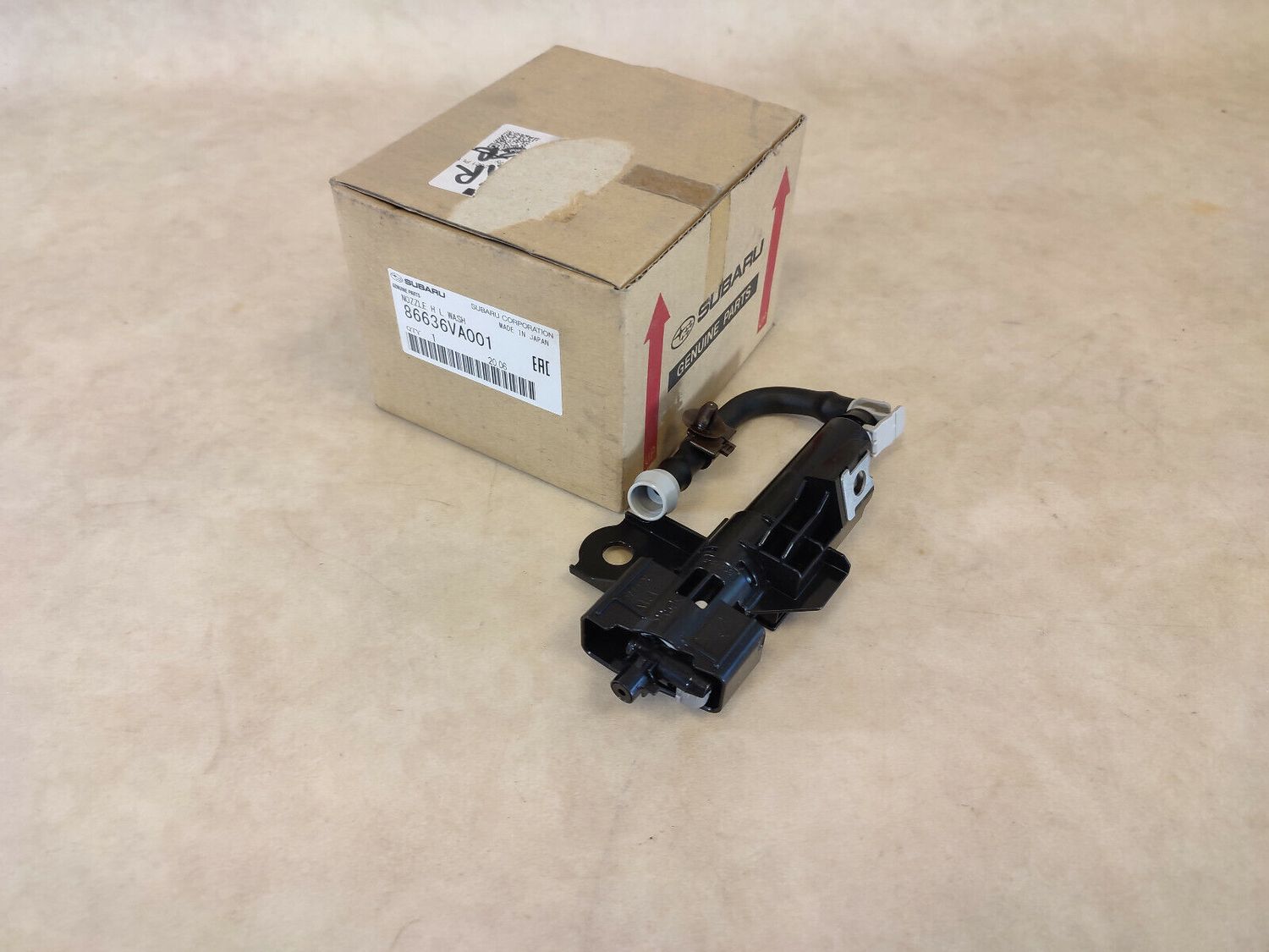 SUBARU OEM GENUINE 86636VA001 NOZZLE WASHER, HEADLIGHT 86636VA001