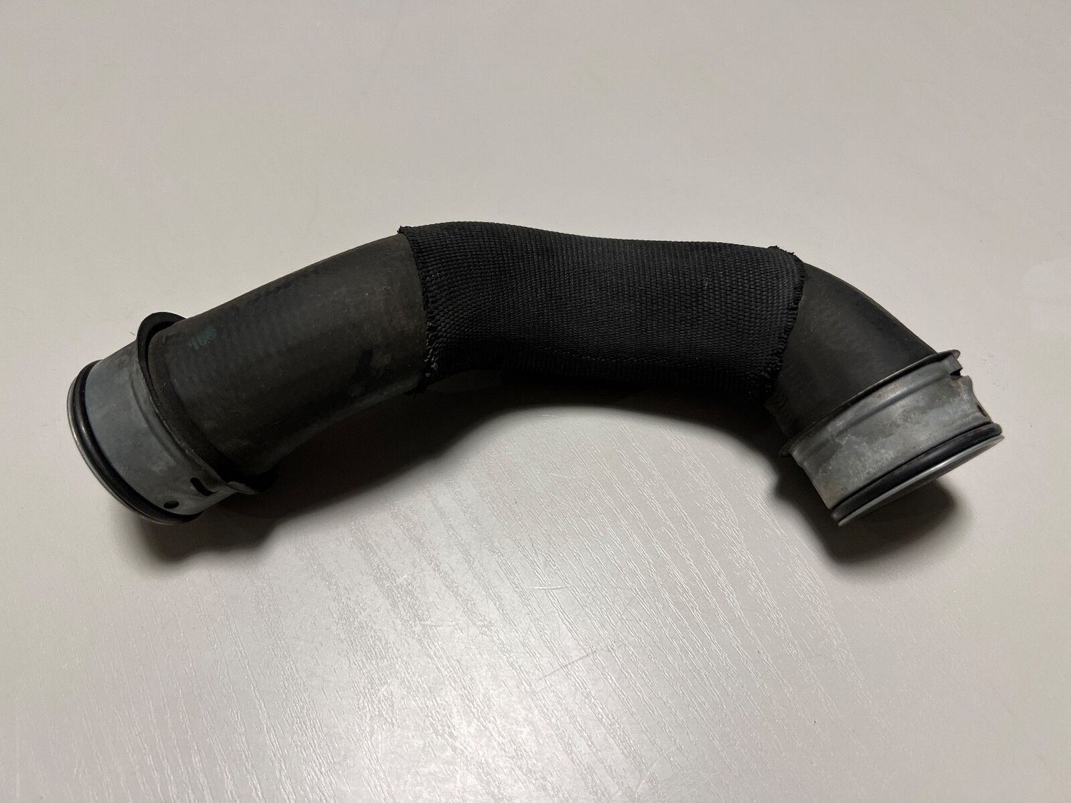 Porsche 911 991 GENUINE Intercooler Hose Pipe 99110683200