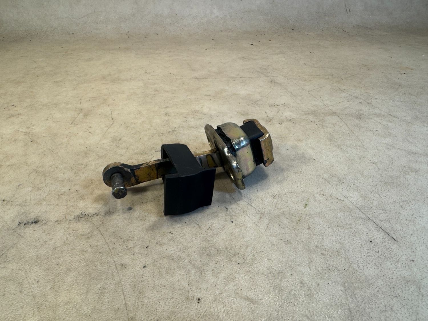 Mercedes G class W463 GENUINE Front/Rear Door Limiter Left or Right A4637300116