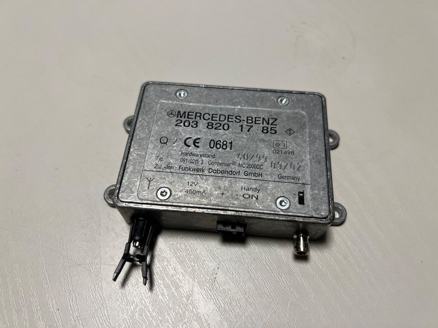 Mercedes C E ML G class W163 W203 W211 W463 GENUINE Amplifier Antenna Unit Modul