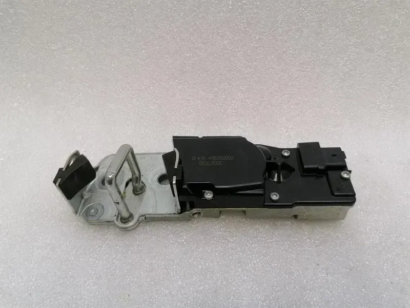 Ferrari GTC4 Lusso F151M Boot Lock 83629000 Tailgate Lock