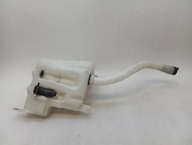 Ferrari FF F151 washer reservoir 84028400 washer fluid tank rear wiper version-