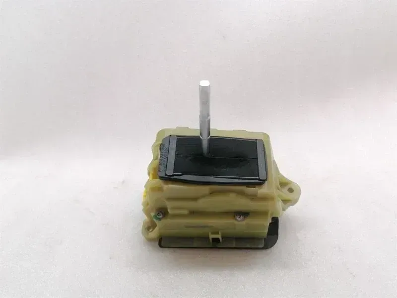 Mercedes C Class W204 Gear Selector A2042673724 Circuit Backdrop