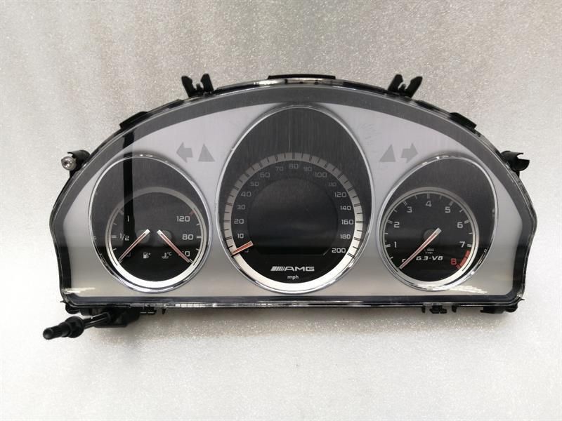 Mercedes C63 AMG V8 W204 Instrument Cluster A2045404647 Speedometer M156 MPH UK